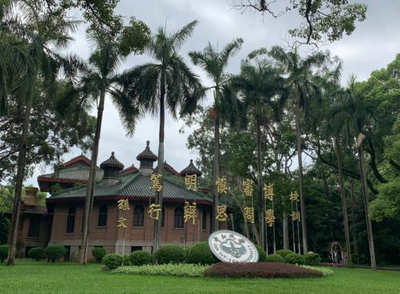 重庆市万州职业教育中心体验科技文化总结职教经验